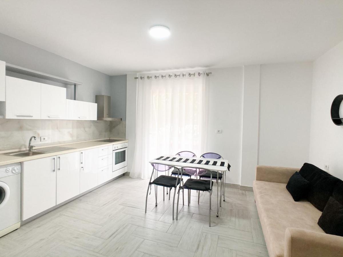 Promo Price September - Home By The Sea 1 Min From The Beach Golem  Kültér fotó