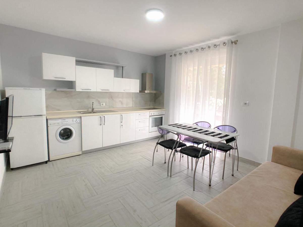 Promo Price September - Home By The Sea 1 Min From The Beach Golem  Kültér fotó
