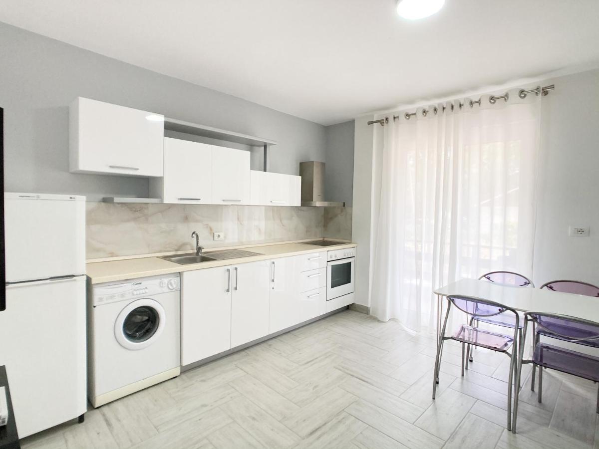 Promo Price September - Home By The Sea 1 Min From The Beach Golem  Kültér fotó