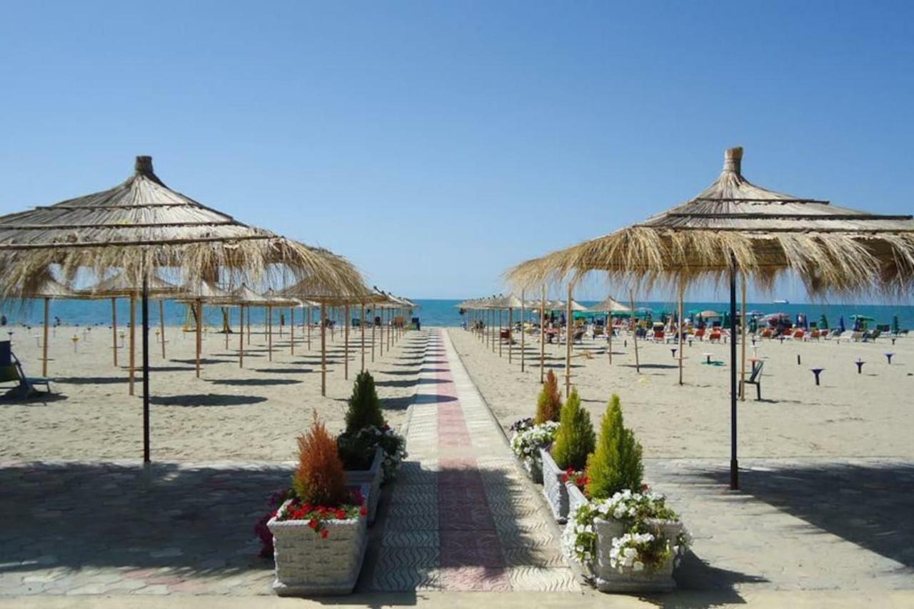 Promo Price September - Home By The Sea 1 Min From The Beach Golem  Kültér fotó